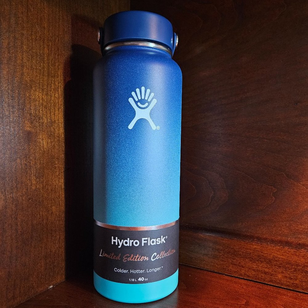 Hydro Flask 40oz Limited Edition Ombre - Waterfall Cobalt/Mint